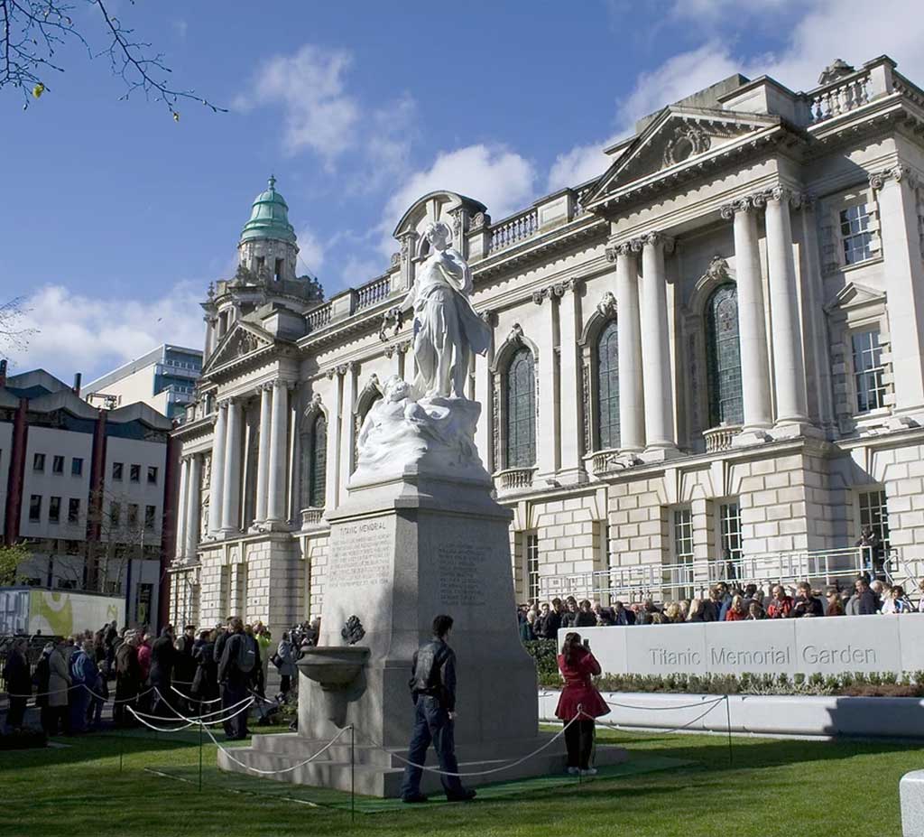 Explore Belfast In A Day With A Private Tour